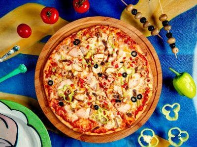 Chicken Sausage & sweet corm pizza(M)